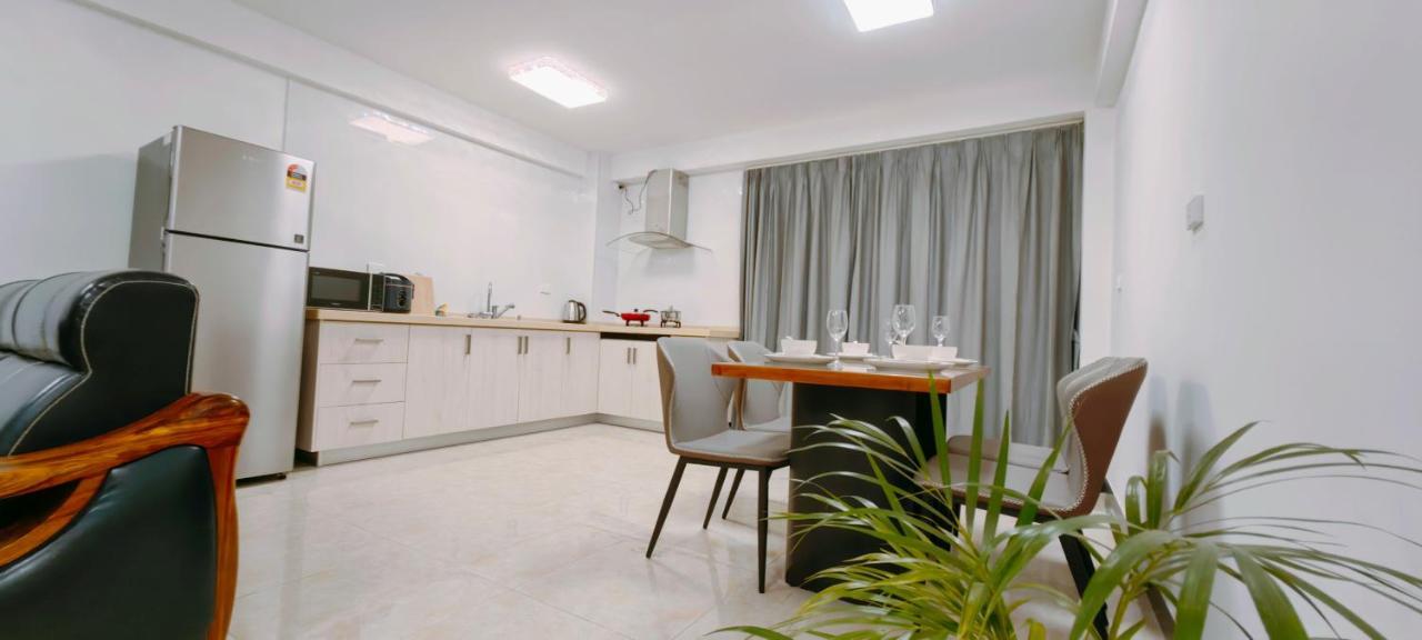 نادي Ocean Breeze Apartment المظهر الخارجي الصورة