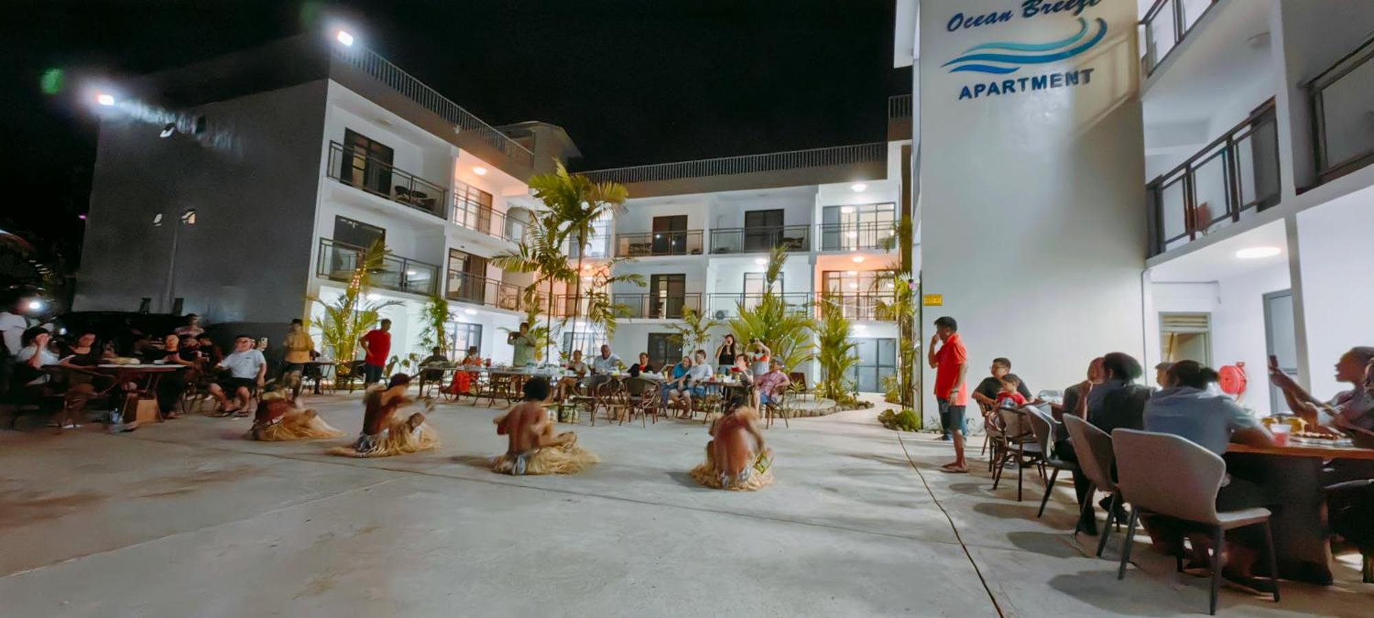نادي Ocean Breeze Apartment المظهر الخارجي الصورة